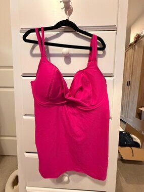 NWT Sunsets Berry Hot Pink Swim Top - Tankini Top - with Underwire - 38D